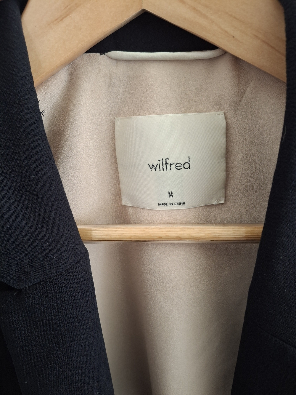 Wilfred Black Notch-Lapel Blazer with Cream Lining - Picture 3 of 5